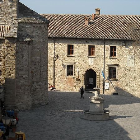 Arcobaleno Hotel San Leo Exterior photo